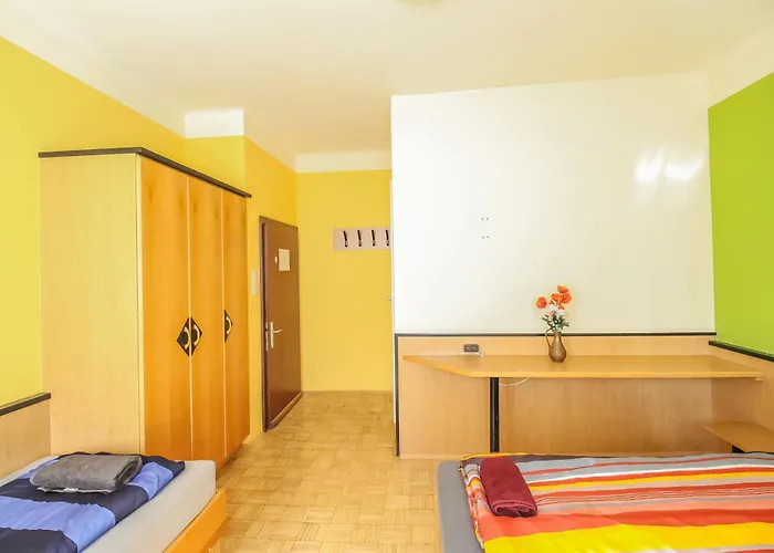 Cozy - U3 Hutteldorferstrasse *