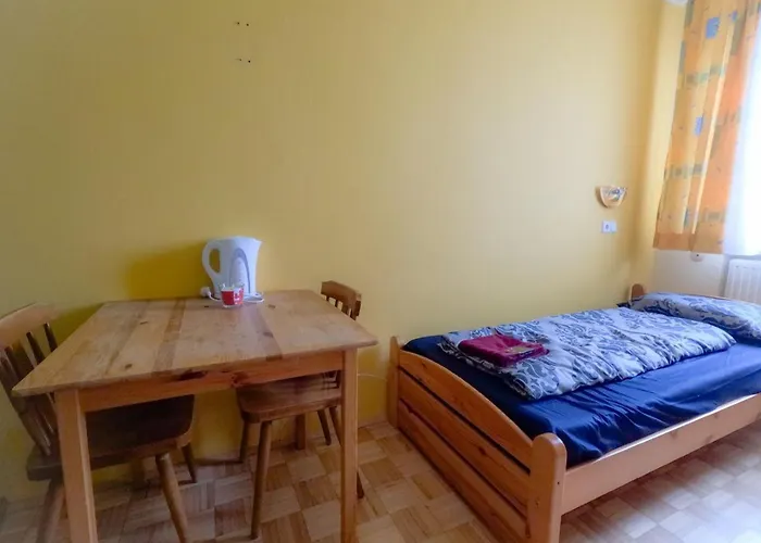 בית אירוח Cozy - U3 Hutteldorferstrasse וינה