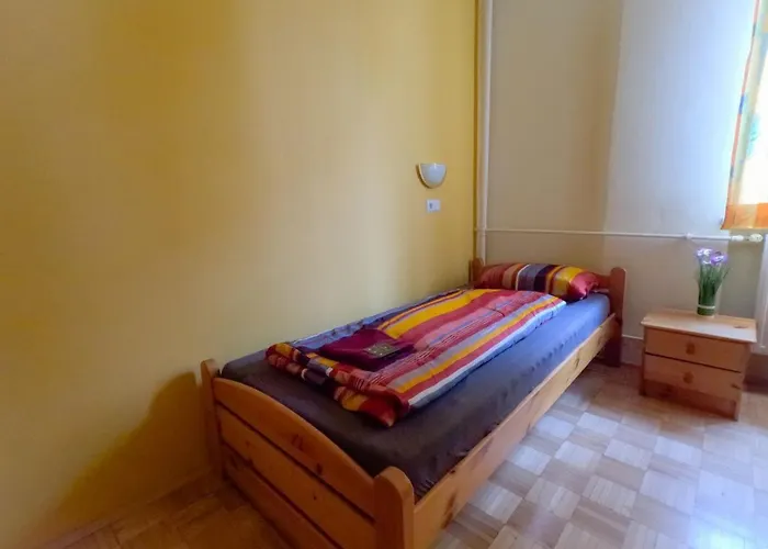 Cozy - U3 Hutteldorferstrasse *