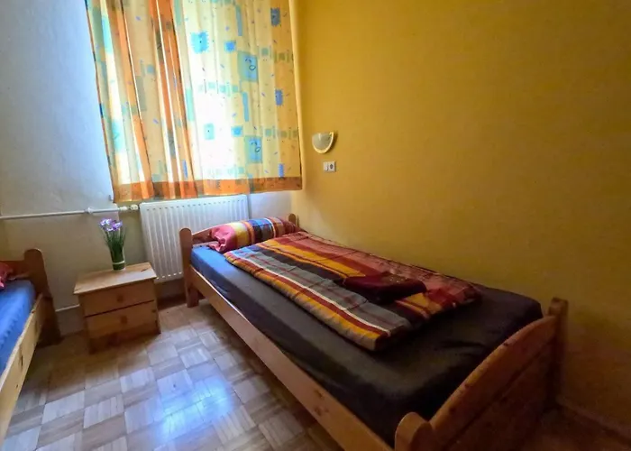 בית אירוח Cozy - U3 Hutteldorferstrasse וינה
