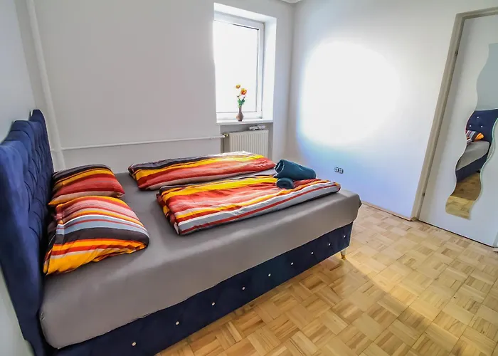 Cozy - U3 Hutteldorferstrasse *